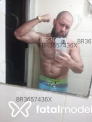 Acompanhante Henrique Freire - Perfil