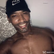 Acompanhante Negro Preto - Perfil