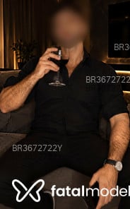 Acompanhante Victor Castelli - Perfil