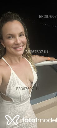 Acompanhante Adriana - Perfil