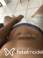 Acompanhante Vini Vers - Perfil