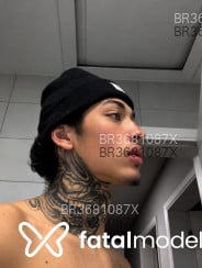 Acompanhante Octa W - Perfil