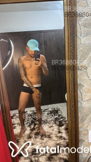 Acompanhante Olliver - Perfil