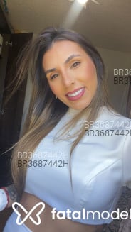 Acompanhante Clarice - Perfil