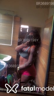 Acompanhante Carolina - Perfil