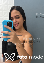 Acompanhante Penélope - Perfil
