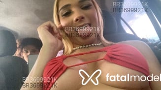 Acompanhante Victoria - Perfil