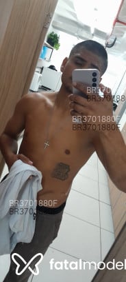 Acompanhante Gomes - Perfil