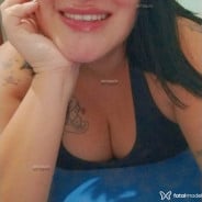 Acompanhante LÍVIA - Perfil