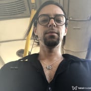 Acompanhante Junior - Perfil