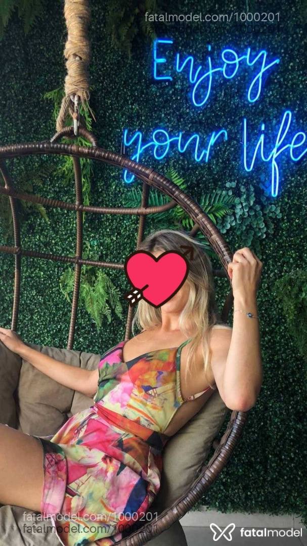Acompanhante mulher loira (o) de olhos verdes em Rio de Janeiro - Ivy Kiara