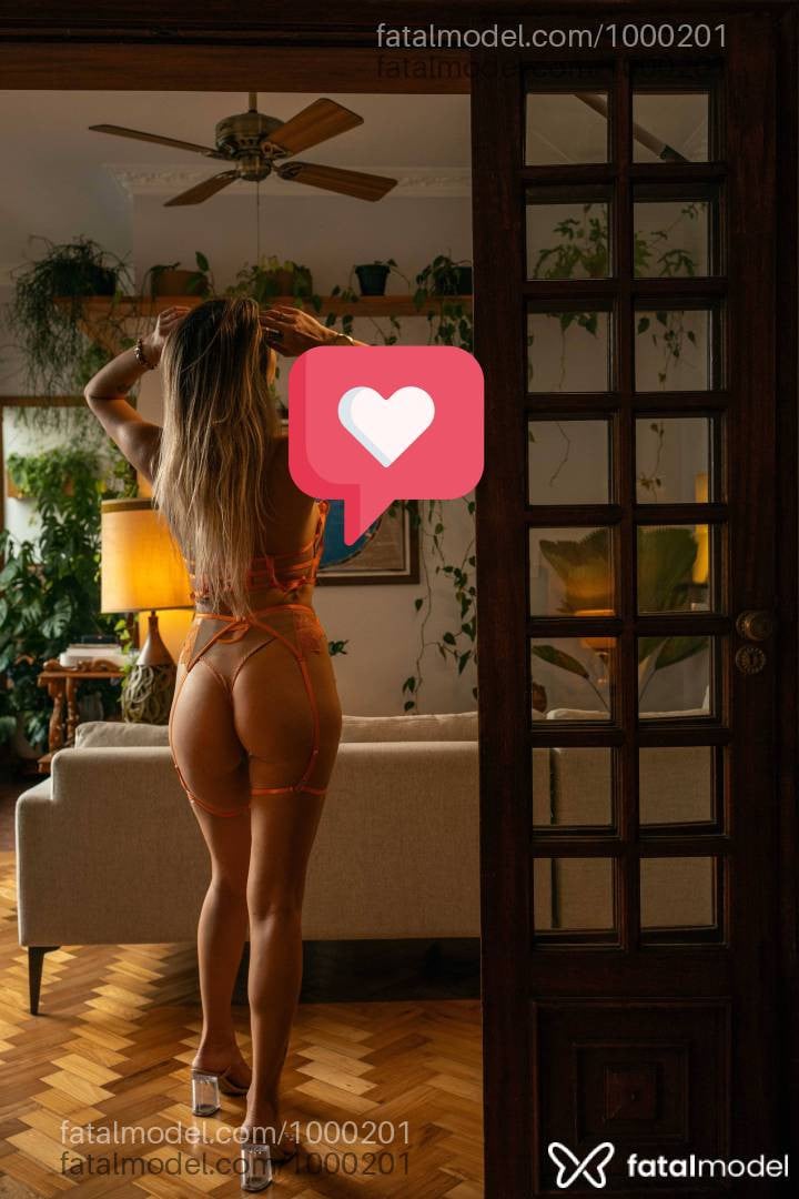 Acompanhante mulher loira (o) de olhos verdes em Rio de Janeiro - Ivy Kiara