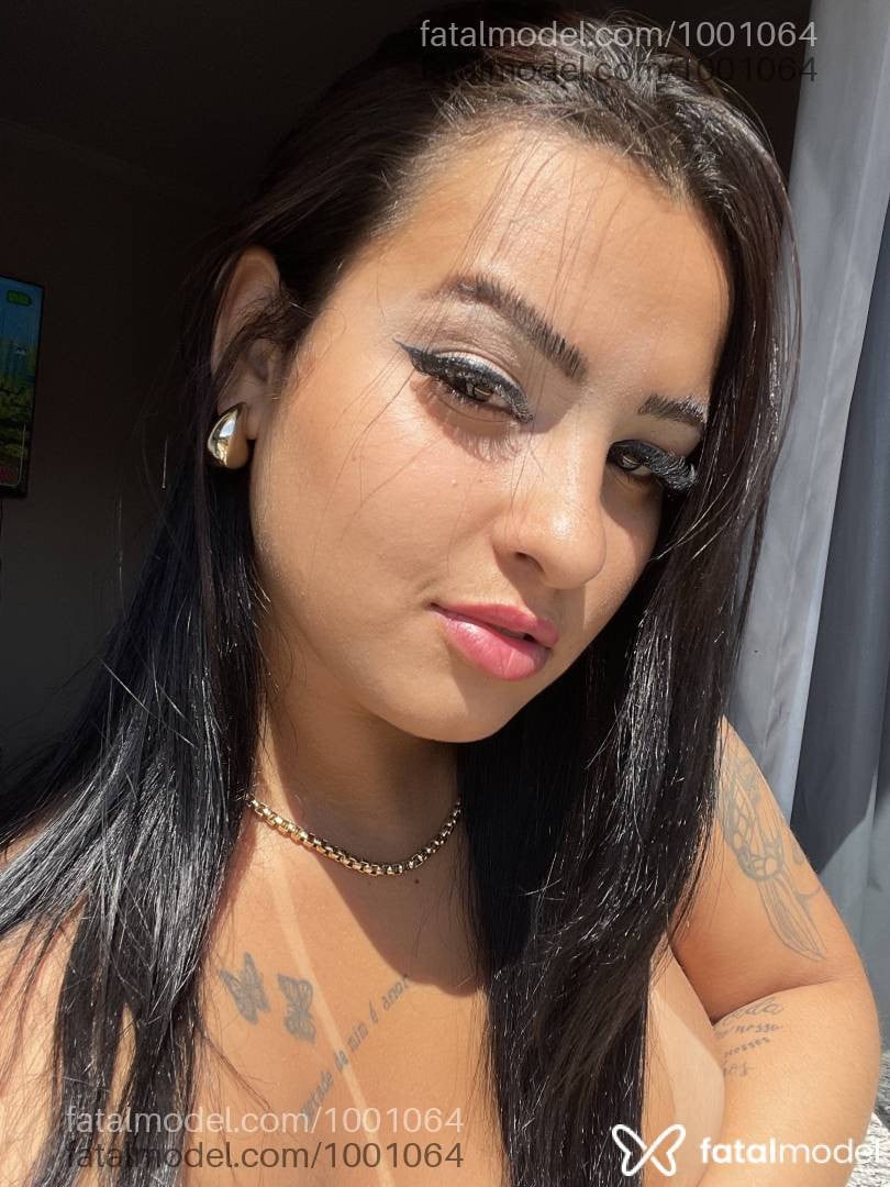 Acompanhante mulher morena (o) de olhos castanhos - Jenifer