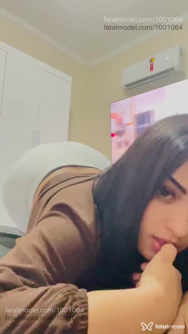 Acompanhante mulher morena (o) de olhos castanhos - Jenifer Acompanhante mulher morena (o) de olhos castanhos - Jenifer