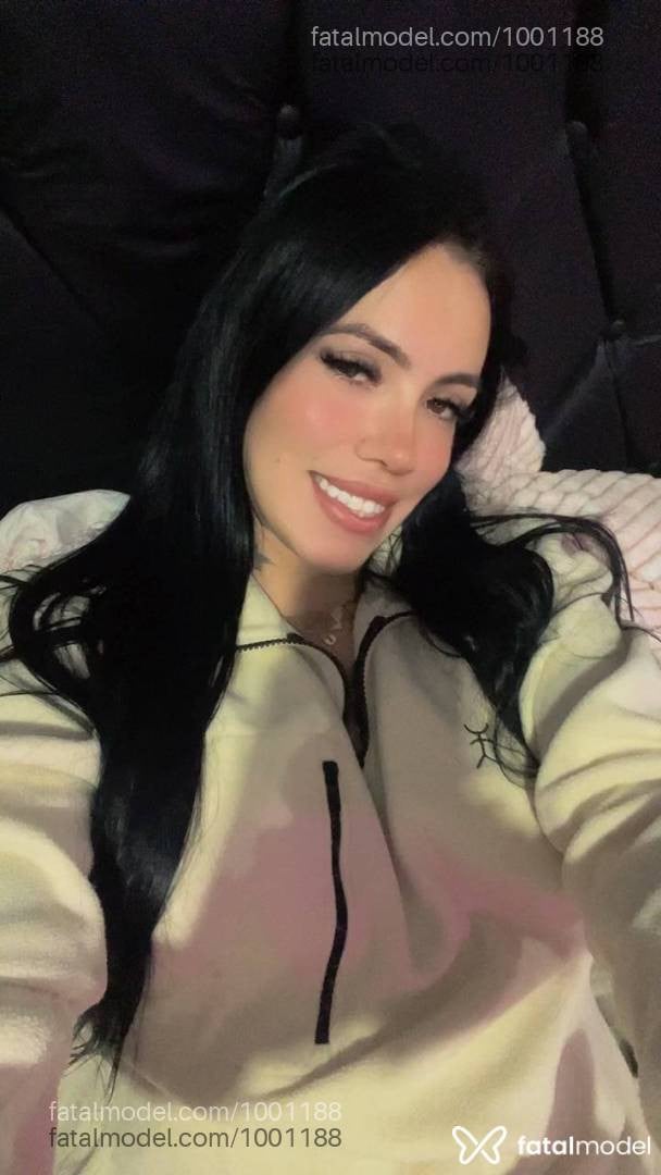 Acompanhante mulher com cabelo castanho de olhos castanhos em Pelotas - Jade Belial