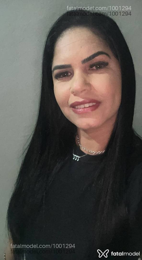 Acompanhante mulher morena (o) de olhos verdes - Gabicarioca