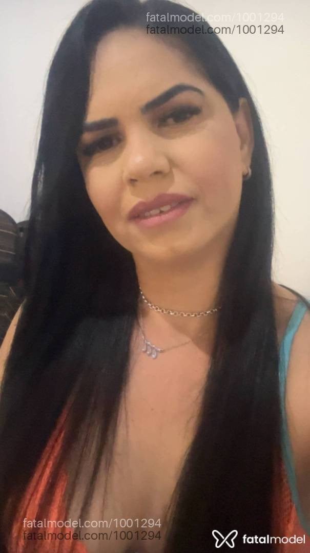 Acompanhante mulher morena (o) de olhos verdes - Gabicarioca