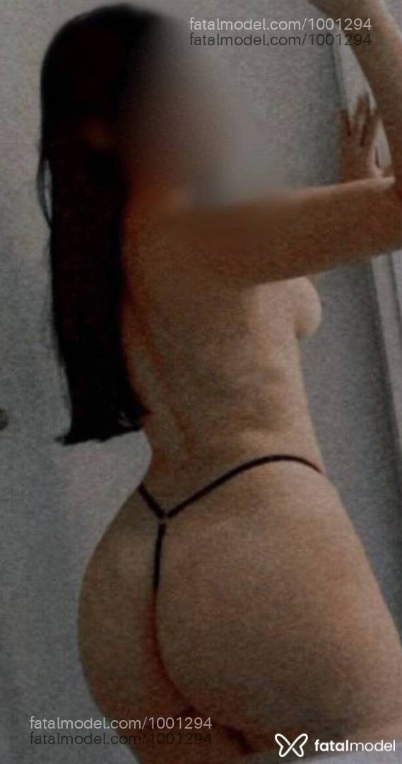 Acompanhante mulher morena (o) de olhos verdes - Gabicarioca