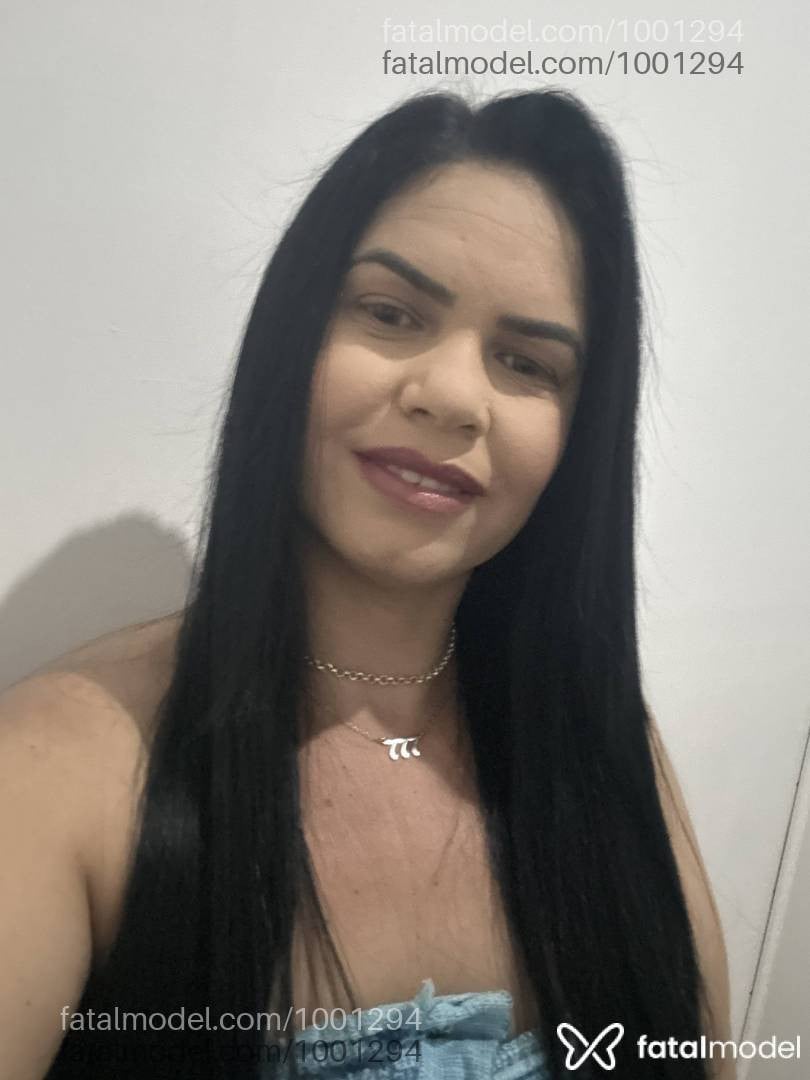 Acompanhante mulher morena (o) de olhos verdes - Gabicarioca