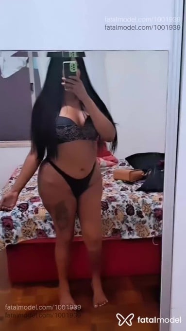 Acompanhante travesti morena (o) de olhos pretos em Manhuaçu Acompanhante travesti morena (o) de olhos pretos em Manhuaçu - Marcella morena