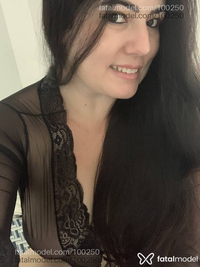 Acompanhante mulher com cabelo castanho de olhos castanhos em Bauru - Biatrice