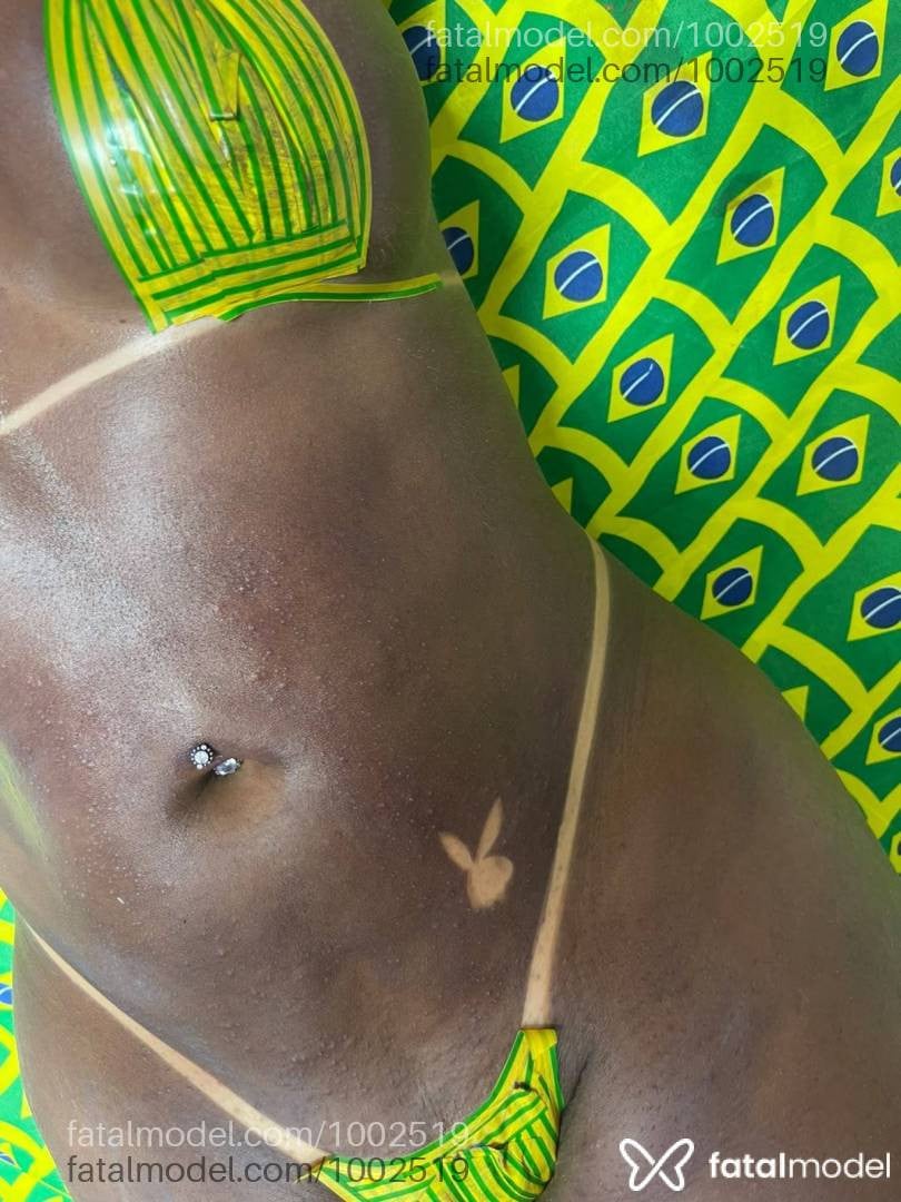 Acompanhante mulher trans morena (o) de olhos pretos em Ribeirão Preto - Hellen Castro