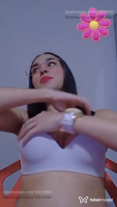 Acompanhante mulher trans com cabelo castanho de olhos castanhos em Valparaíso de Goiás - Sofya