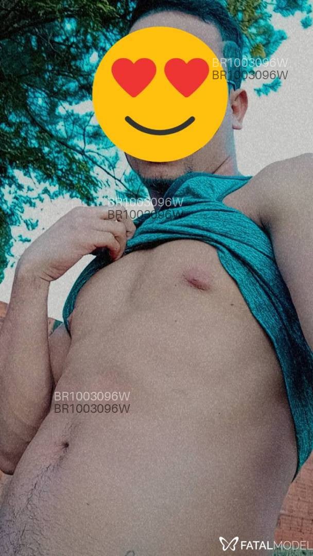 Acompanhante homem morena (o) de olhos castanhos em São José - Apollo luz
