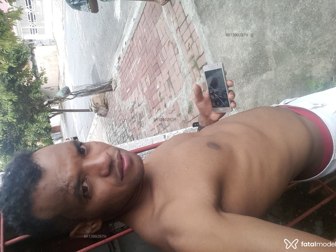 Acompanhante homem morena (o) de olhos castanhos - Moreno gostoso