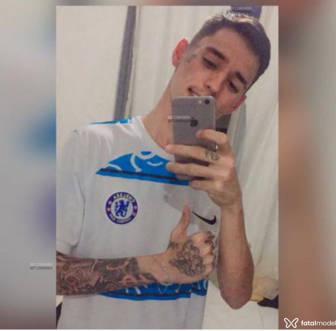 Acompanhante homem com cabelo castanho de olhos castanhos em João Pessoa - Vieira