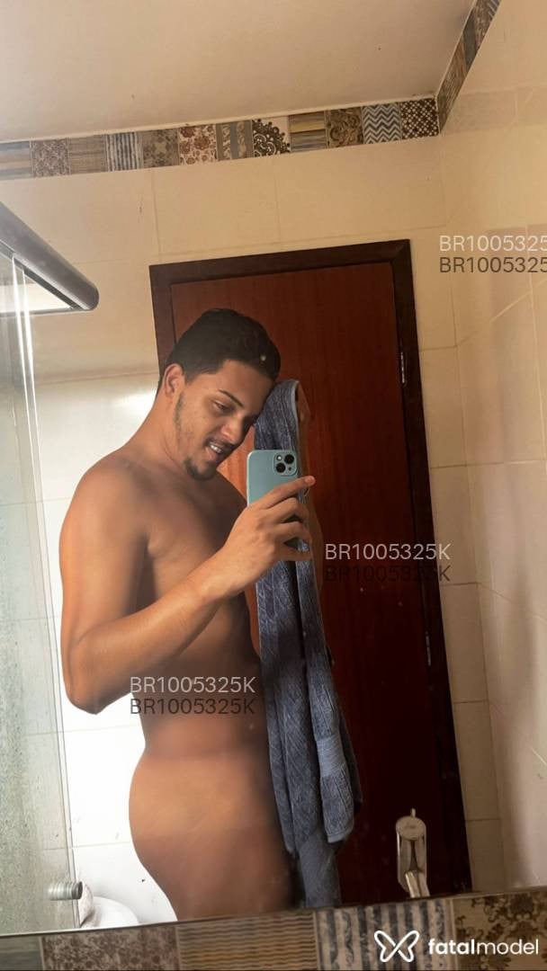 Acompanhante homem morena (o) de olhos castanhos em Campos dos Goytacazes - Eduardo