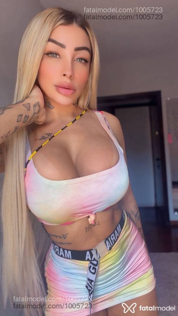 Acompanhante mulher loira (o) de olhos azuis - Fernanda prado