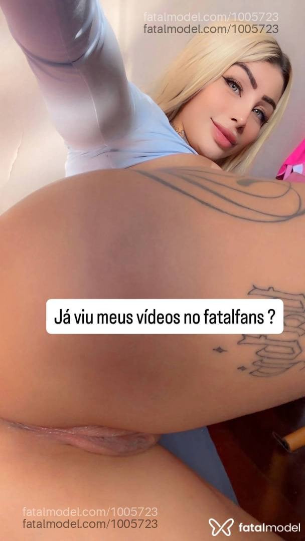 Acompanhante mulher loira (o) de olhos azuis - Mel Prado