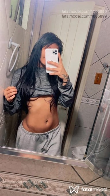 Acompanhante mulher morena (o) de olhos castanhos em Tubarão Acompanhante mulher morena (o) de olhos castanhos em Tubarão - Luara