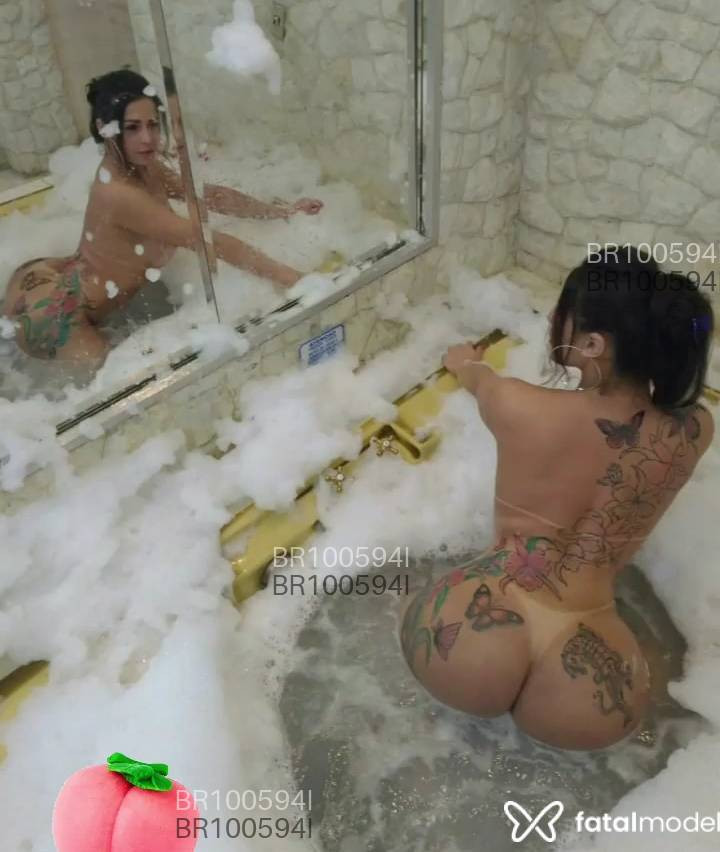 Acompanhante travesti morena (o) de olhos verdes em Taubaté Acompanhante travesti morena (o) de olhos verdes em Taubaté - Lolita Fendy