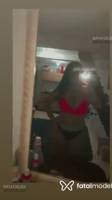 Acompanhante mulher morena (o) de olhos castanhos em Capão da Canoa - Aline