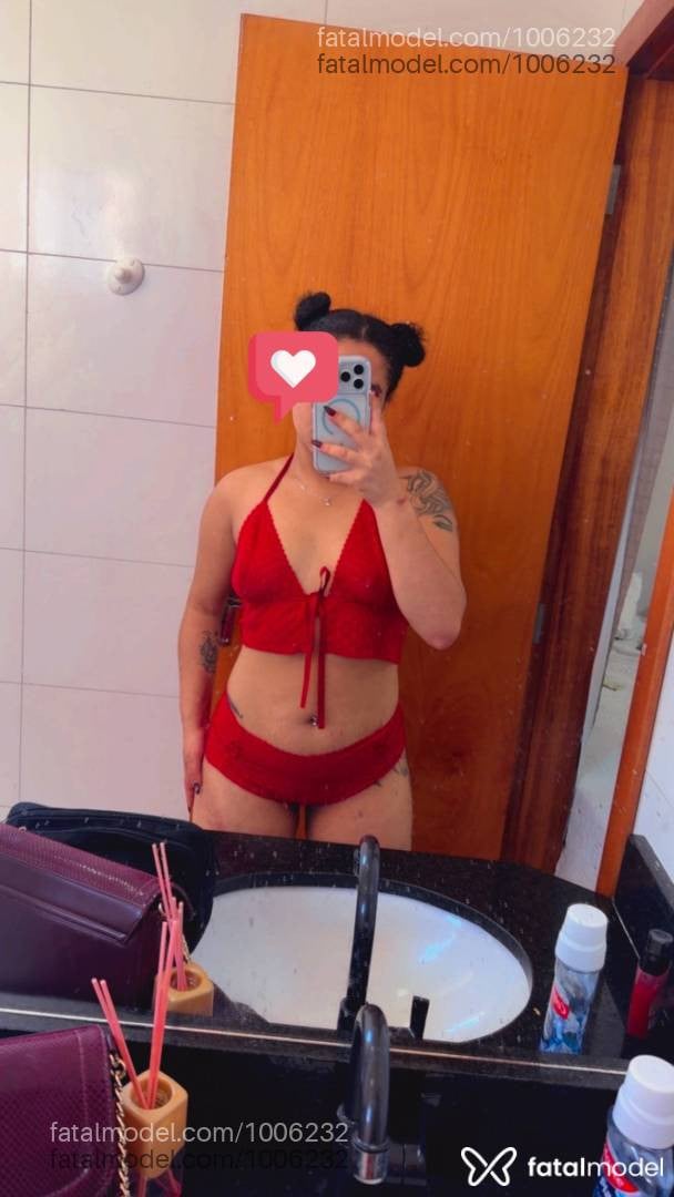 Acompanhante mulher loira (o) de olhos verdes em Sapezal - Cachinhoss