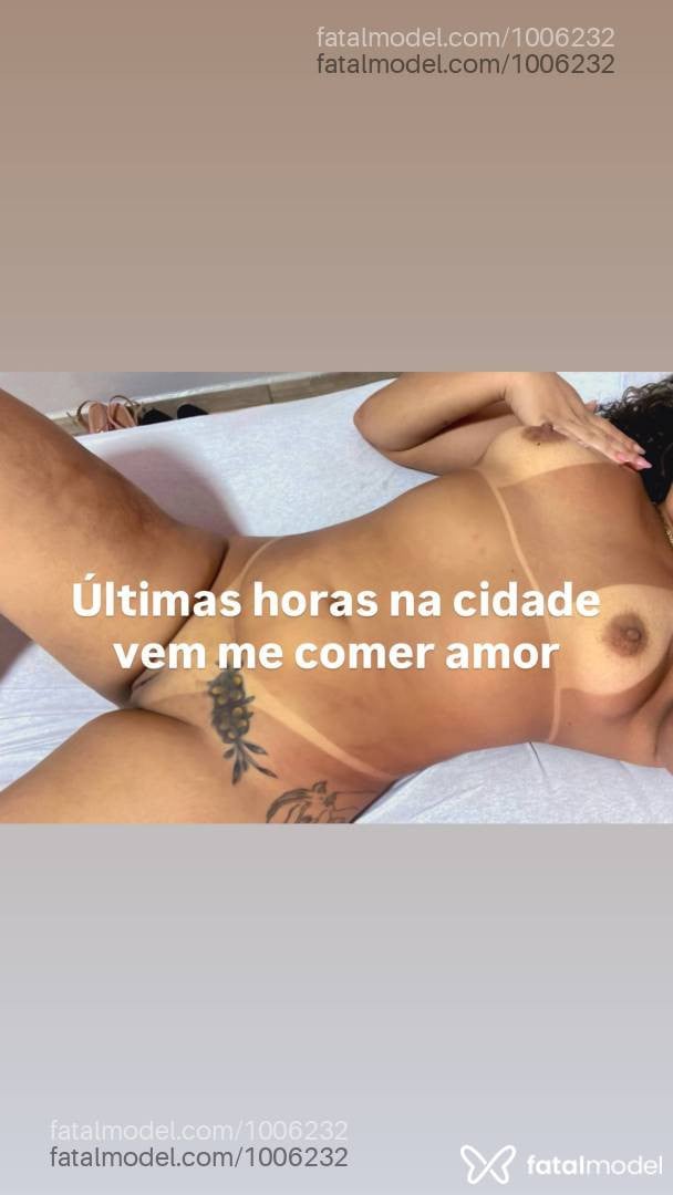Acompanhante mulher loira (o) de olhos verdes - Cachinhoss