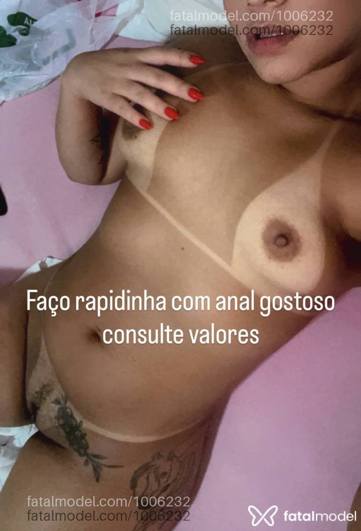 Acompanhante mulher loira (o) de olhos verdes - Cachinhoss Acompanhante mulher loira (o) de olhos verdes - Cachinhoss