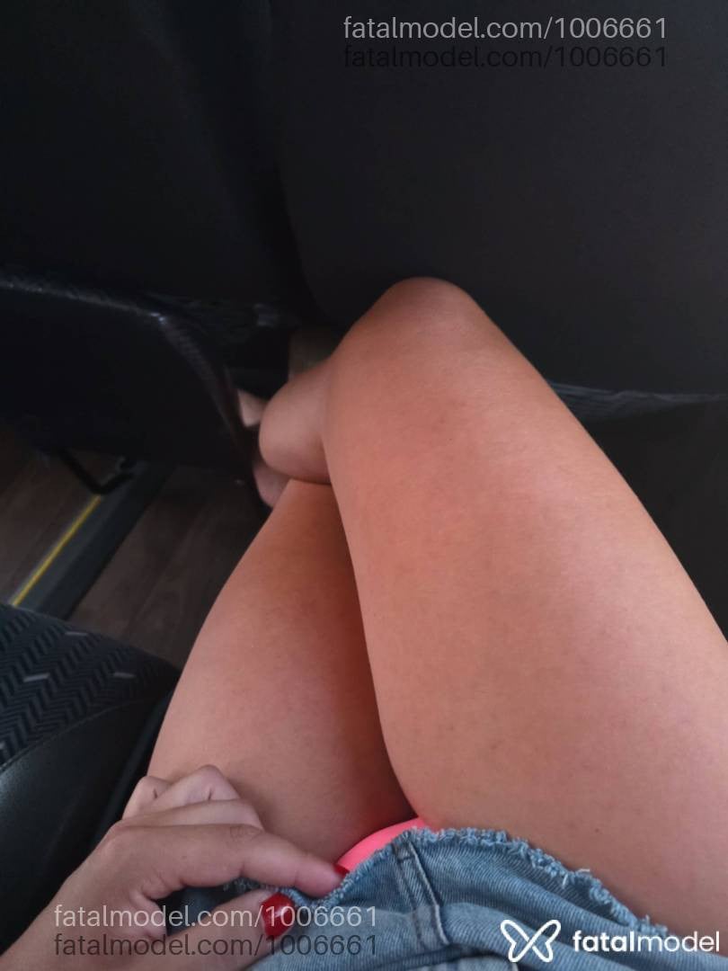 Acompanhante travesti com cabelo castanho de olhos castanhos - Bruna silva