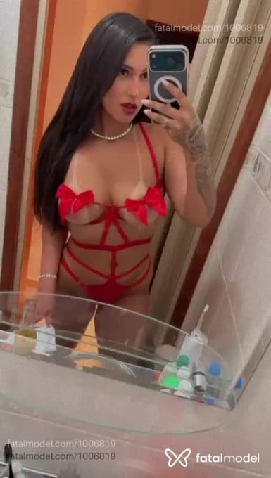 Acompanhante mulher morena (o) de olhos castanhos em São João da Boa Vista - Bruna