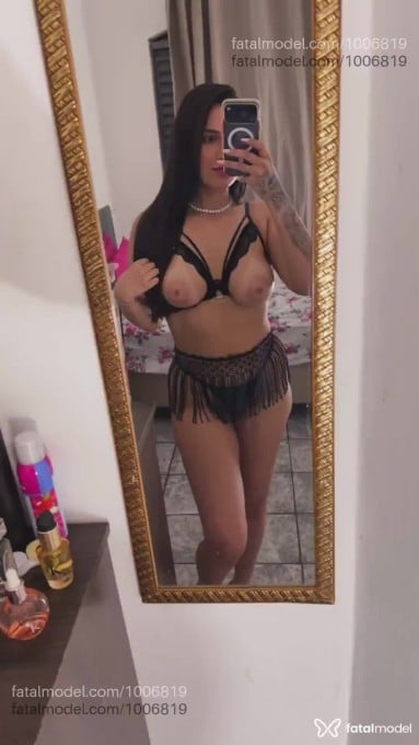Acompanhante mulher morena (o) de olhos castanhos em São João da Boa Vista - Bruna