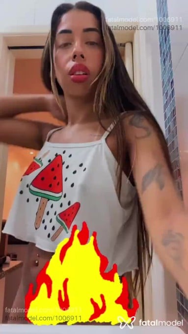 Acompanhante mulher loira (o) de olhos verdes em Ilhabela - Nathália Oliveira