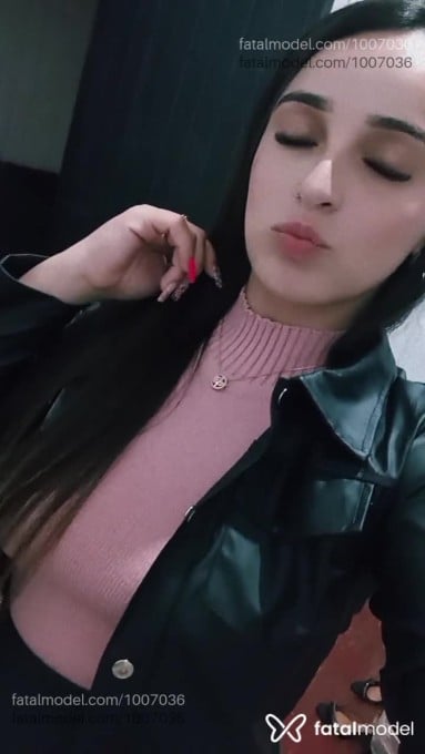 Acompanhante mulher com cabelo castanho de olhos castanhos em São Leopoldo - isabelly