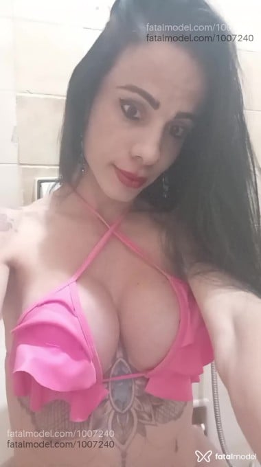 Acompanhante travesti morena (o) de olhos castanhos - Bruna Velask Acompanhante travesti morena (o) de olhos castanhos - Bruna Velask