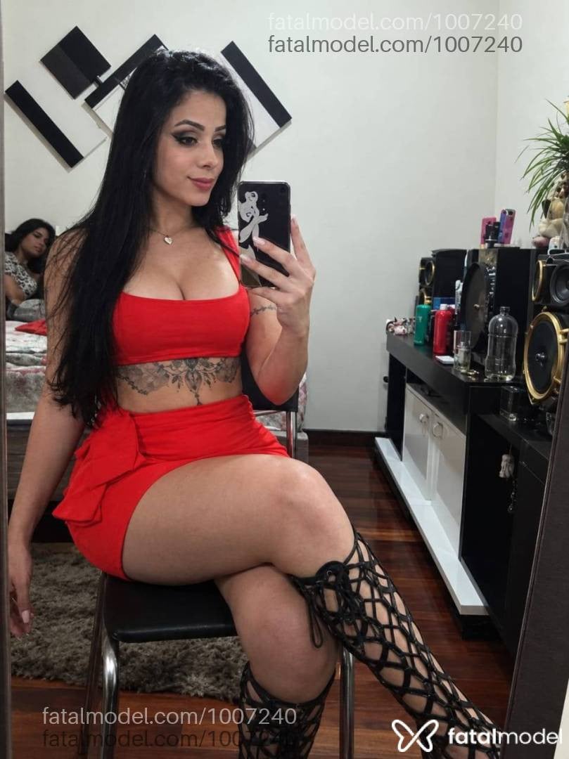 Acompanhante travesti morena (o) de olhos castanhos - Bruna Velask