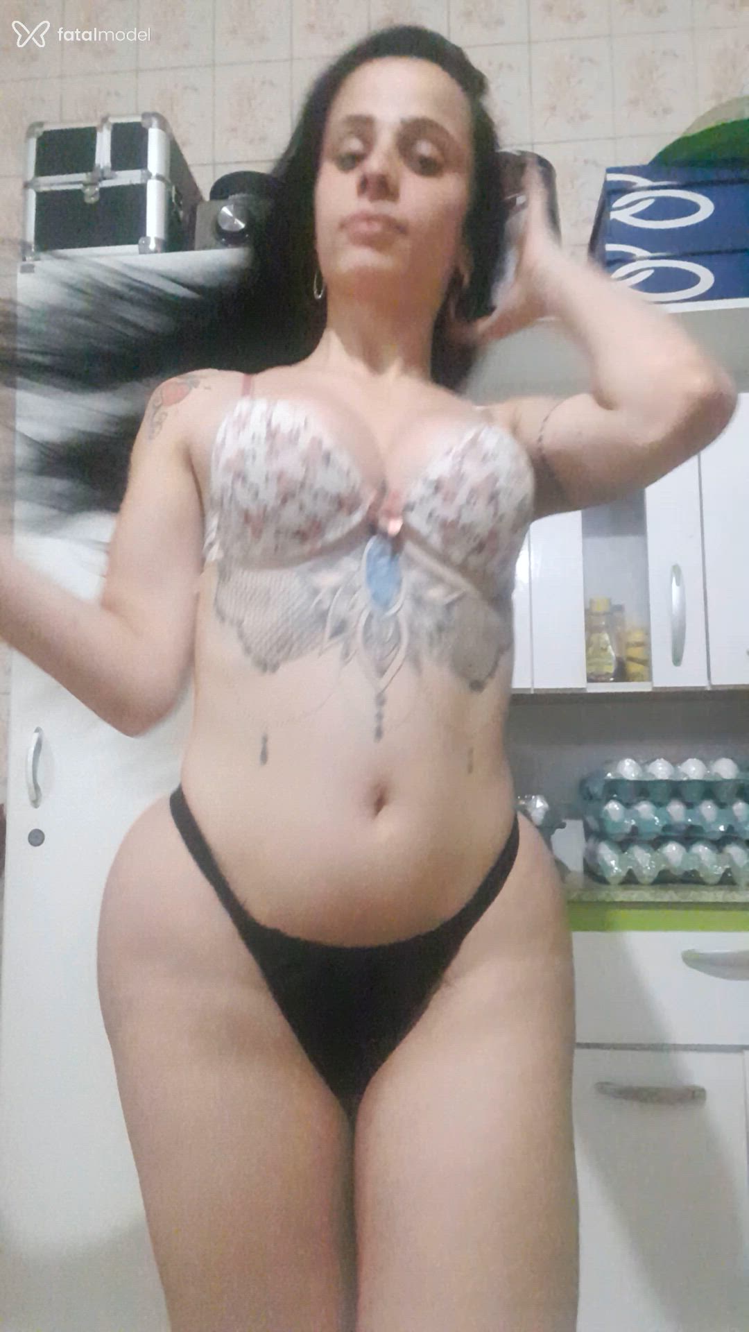 Acompanhante travesti morena (o) de olhos castanhos - Bruna Velask