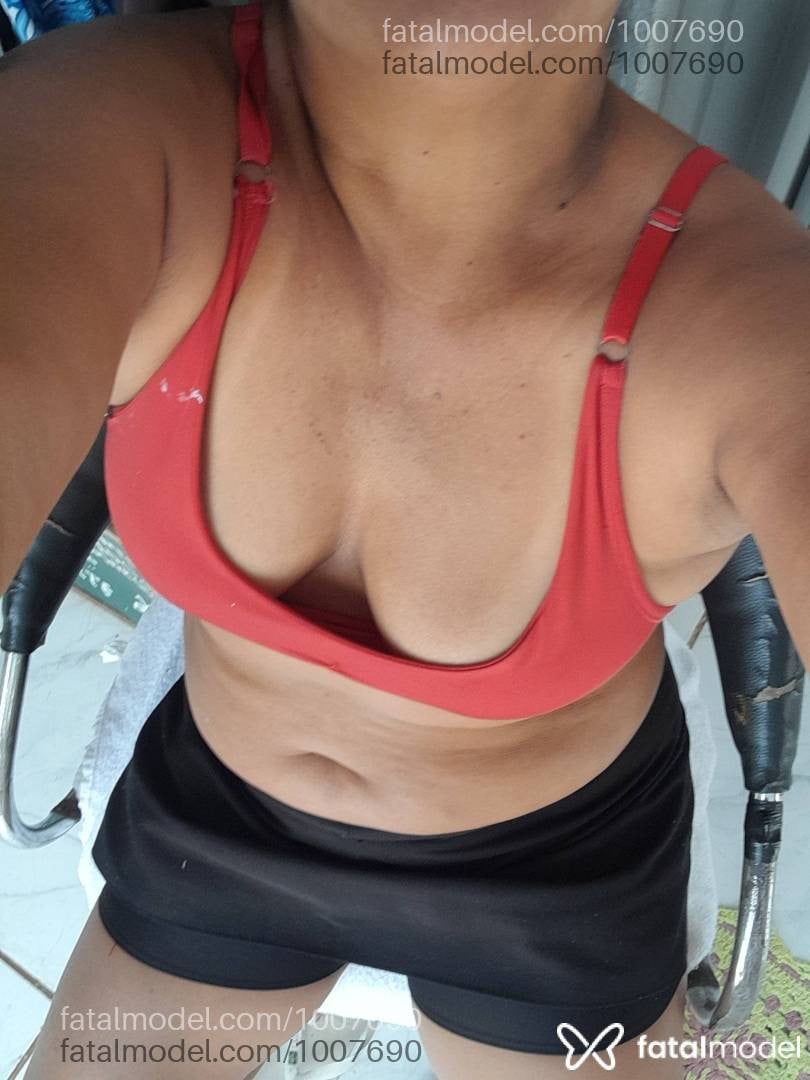 Acompanhante mulher morena (o) de olhos castanhos em Vilhena - Completinhavip