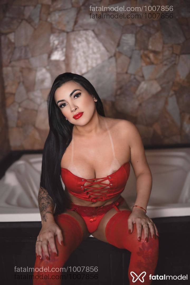 Acompanhante mulher morena (o) de olhos castanhos em Sombrio - Michelly