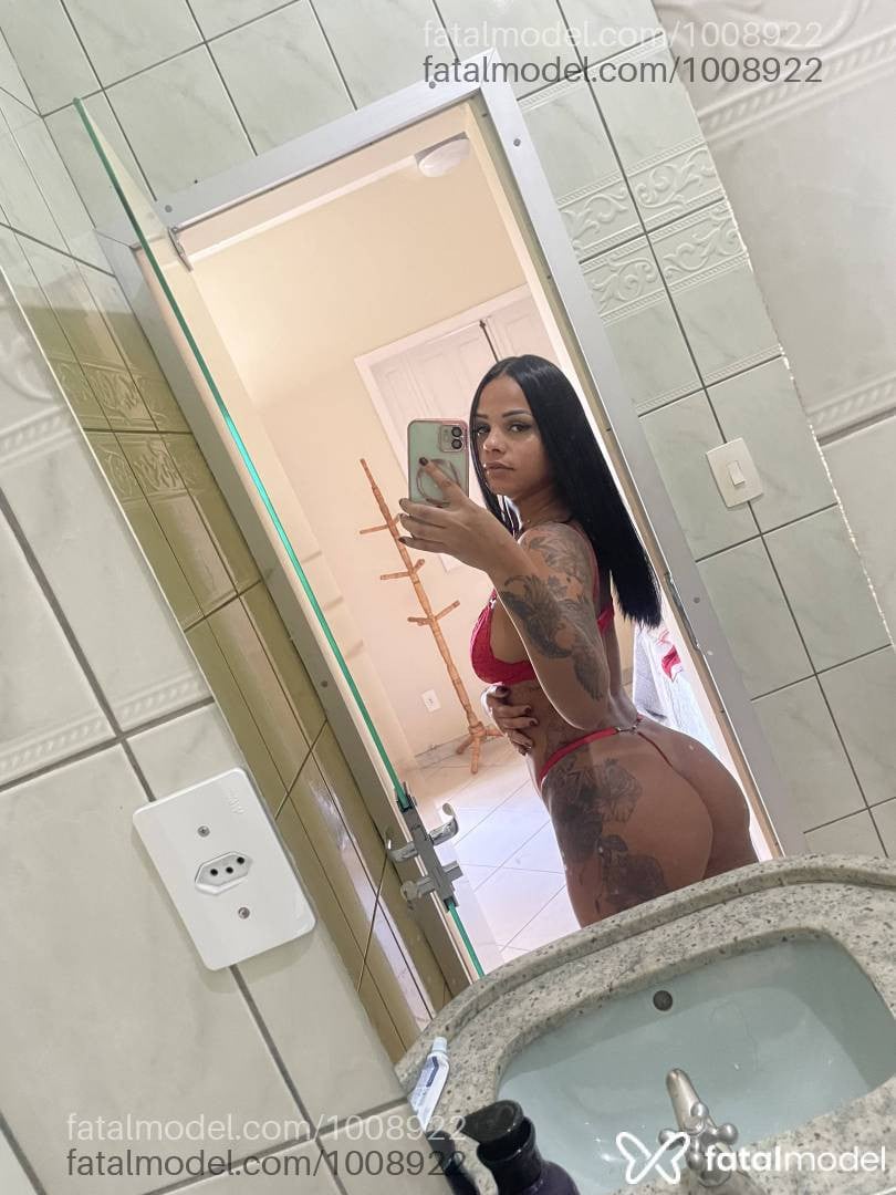 Acompanhante mulher morena (o) de olhos castanhos - Alana